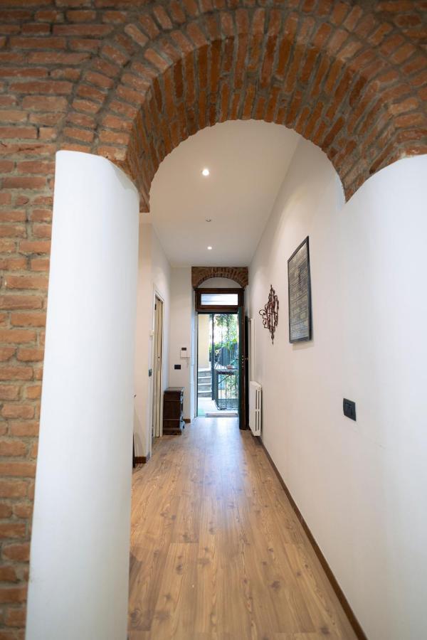 The Red Bricks Home - San Babila Area Mediolan Zewnętrze zdjęcie