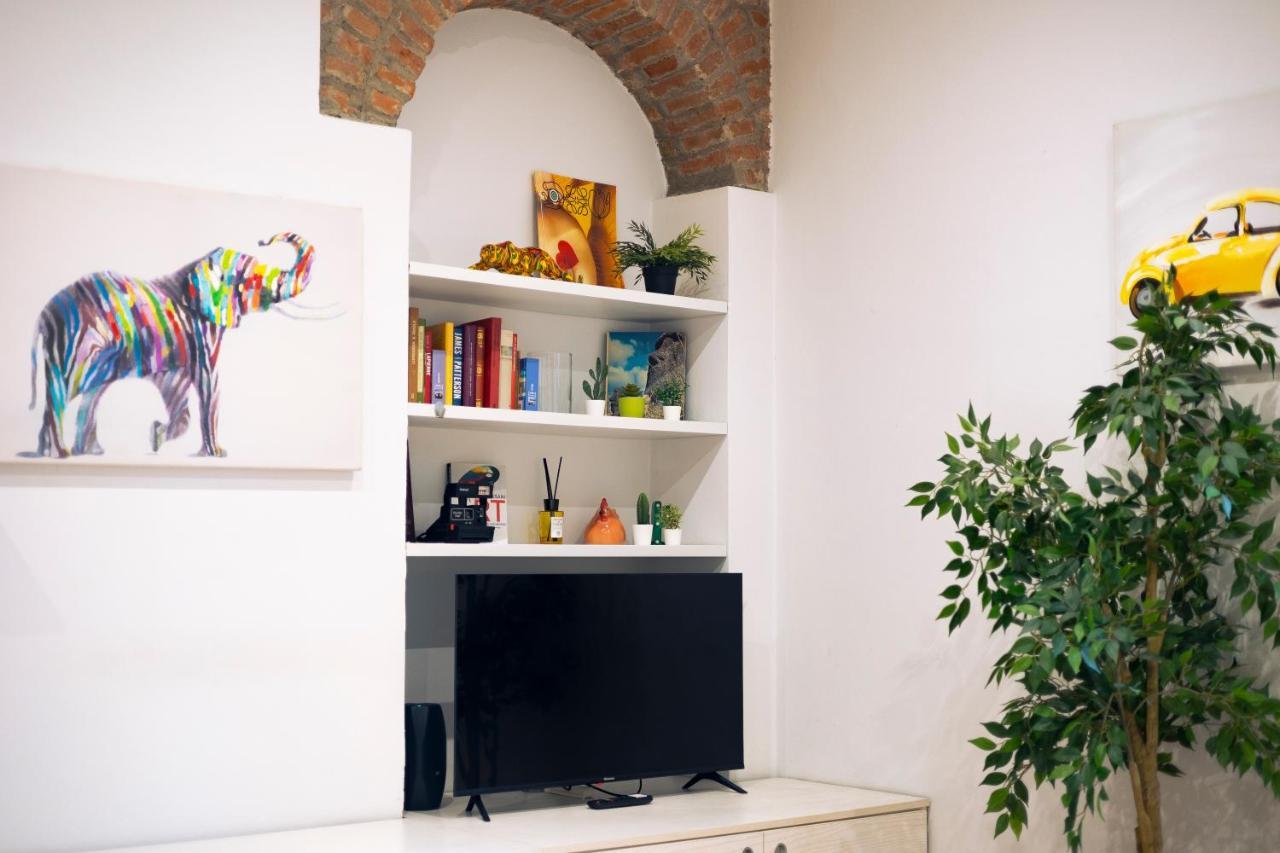 The Red Bricks Home - San Babila Area Mediolan Zewnętrze zdjęcie