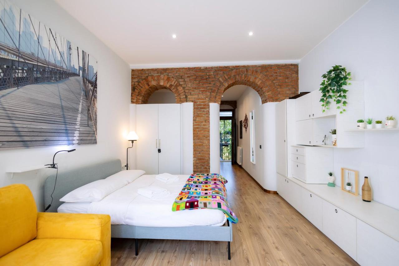 The Red Bricks Home - San Babila Area Mediolan Zewnętrze zdjęcie